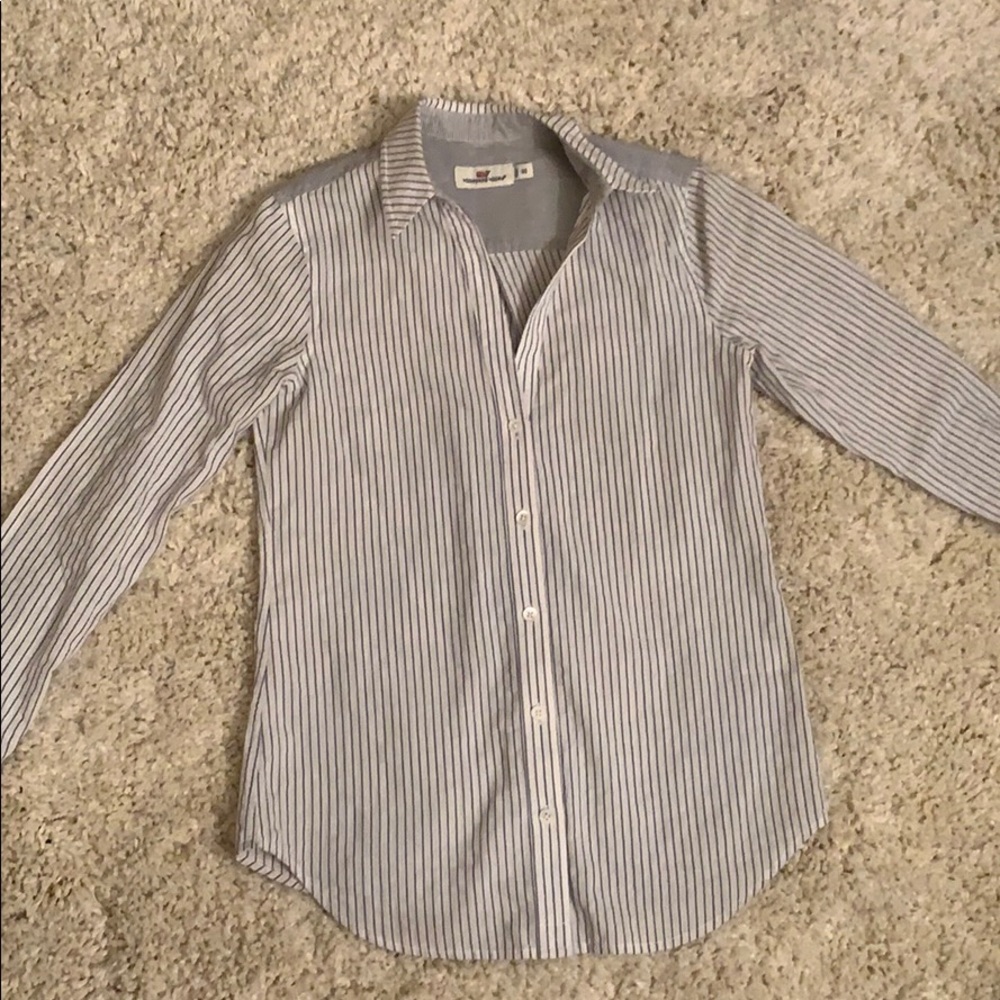 Vineyard vines button down top blue white 00